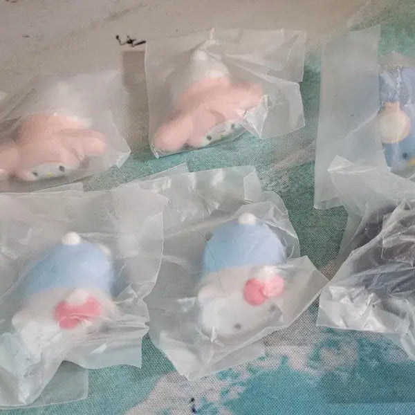 [BUNJANG] Sanrio Lying Down Gacha Figure Set / 일괄 판매) 산리오 누워있는 가챠 피규어