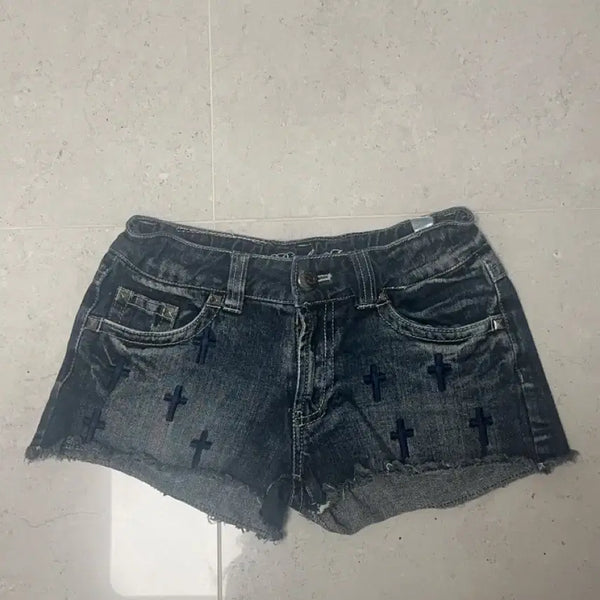 [BUNJANG] Punk Gothic Cross Pattern Denim Low-Rise Hot Shorts / 펑크 고딕 청반바지 십자가 패턴 데님 로우라이즈 핫팬츠