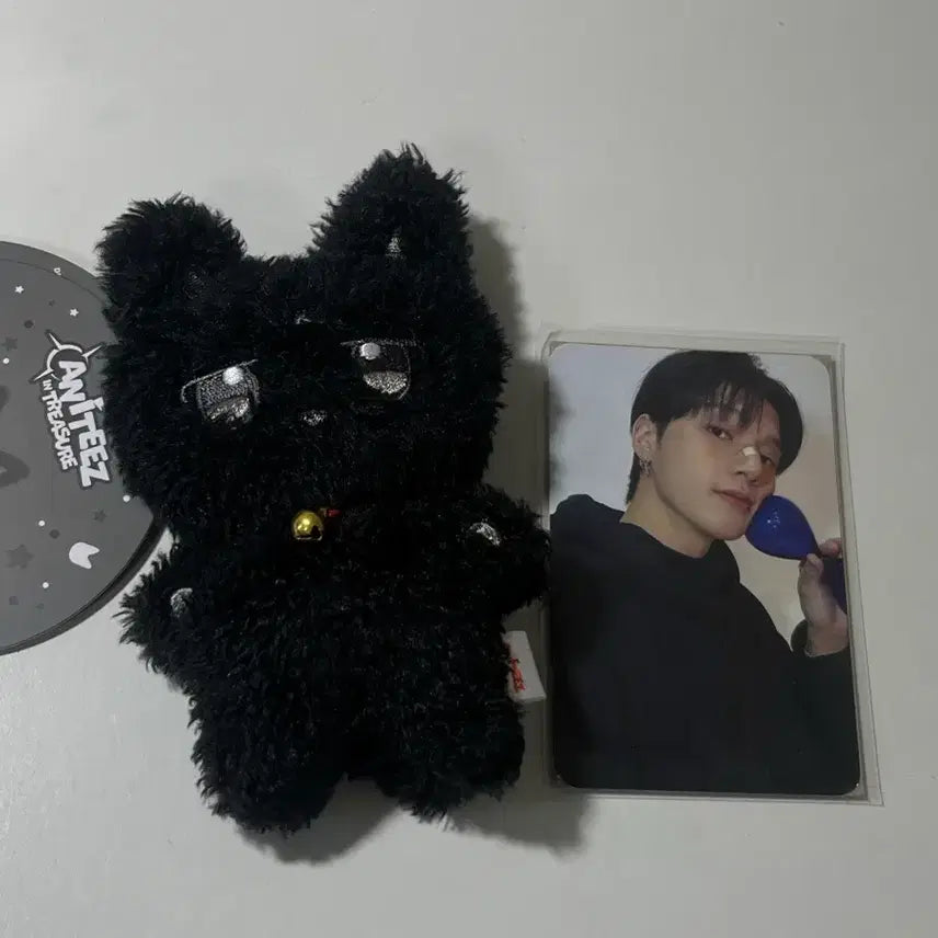 [BUNJANG] ATEEZ Aniteez Wooyongnyang Unused Keyring + Wooyong Photocard / 에이티즈 애니티즈 우요냥 미사용 키링 + 우영포카
