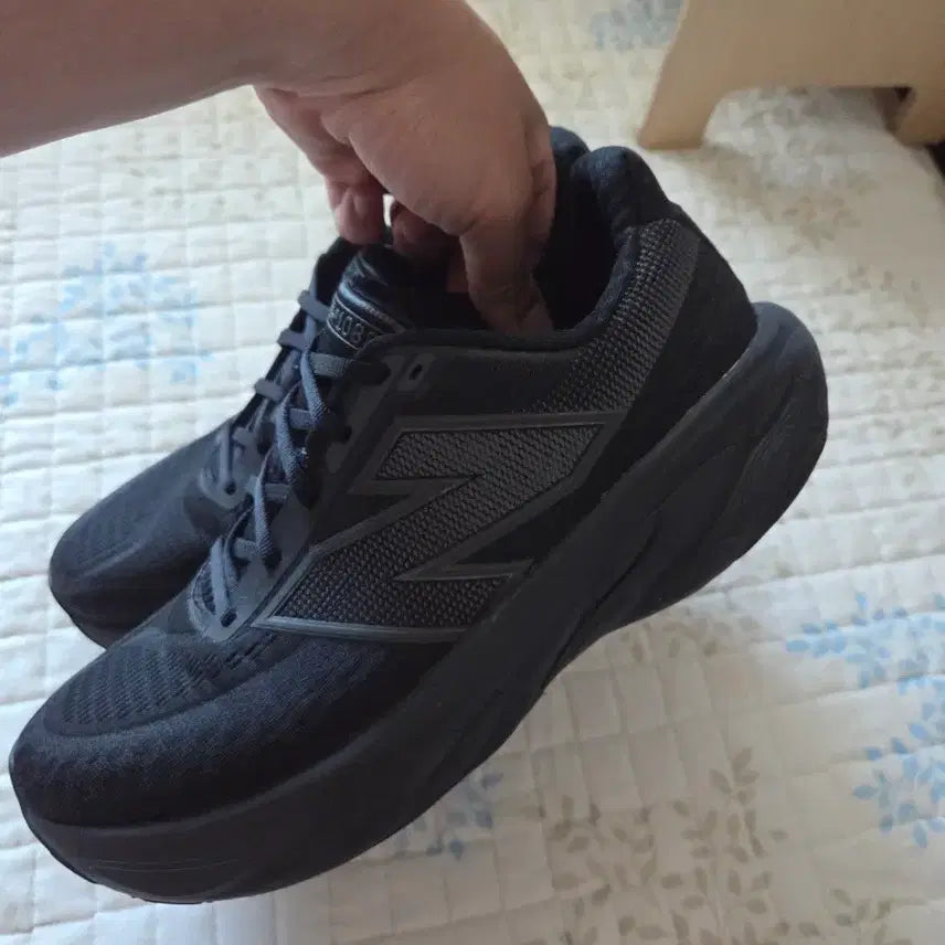 [BUNJANG] New Balance Fresh Foam 1080 Black Running Shoes 275mm / 뉴발란스 프레쉬폼 1080 블랙 275 러닝화