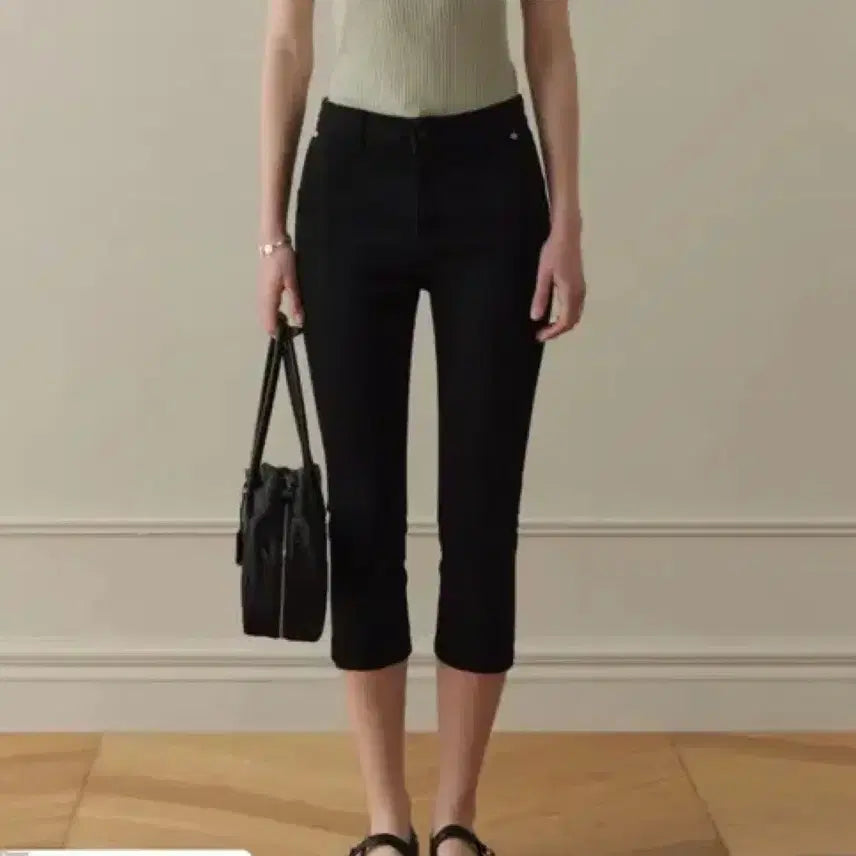 [BUNJANG] For Your Eyes Only Capri Pants XS / 포 유어 아이즈 온리 카프리팬츠 xs