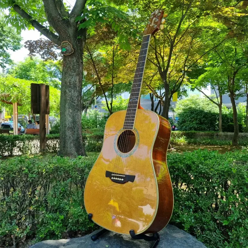 [BUNJANG] Crafter KD-11 Solid Cedar Top Acoustic Guitar (Repaired Neck Joint) / 한국산 크래프터 시더 탑솔리드 통기타 KD-11 넥금 수리