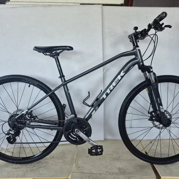 [BUNJANG] Trek Dual Sport 1 Hybrid All-Rounder Bicycle / 트렉(Trek)올라운더형 하이브리드 자전거 트렉 듀얼 스포츠 1 (Tre