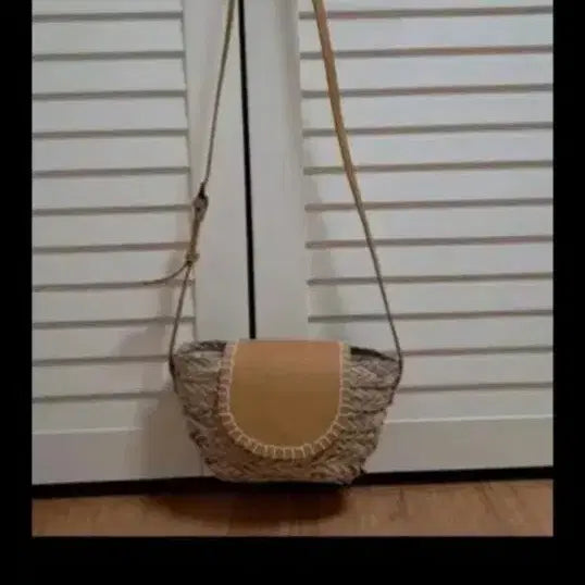 [BUNJANG] Rattan Crossbody Bag / 라탄 크로스백