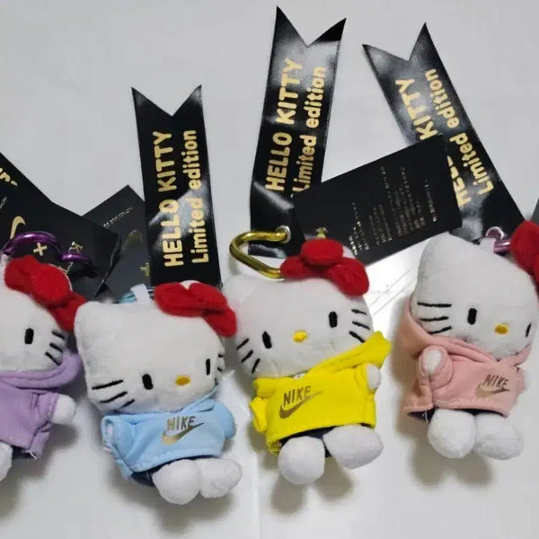 [BUNJANG] Hello Kitty x Nike Limited Edition Keychain Bundle Set / 헬로키티와 나이키가 만난 리미티드 에디션 일괄