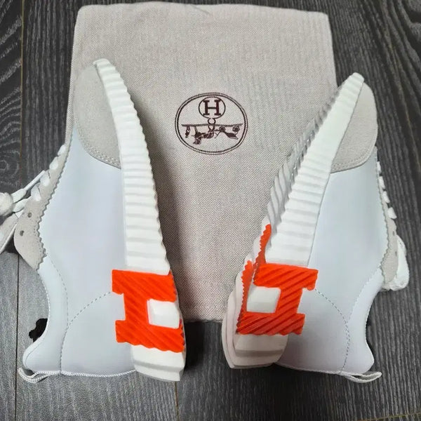 [BUNJANG] Women's Bouncing Sneakers / 바운싱 스니커즈 여성