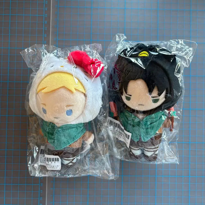 [BUNJANG] Attack on Titan Levi Erwin Sanrio Plush Set / 진격거 리바이 엘빈 산리오 누이