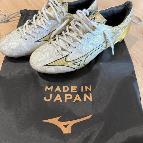 [BUNJANG] Mizuno Alpha MD 260 Cleats / 미즈노 알파md 260