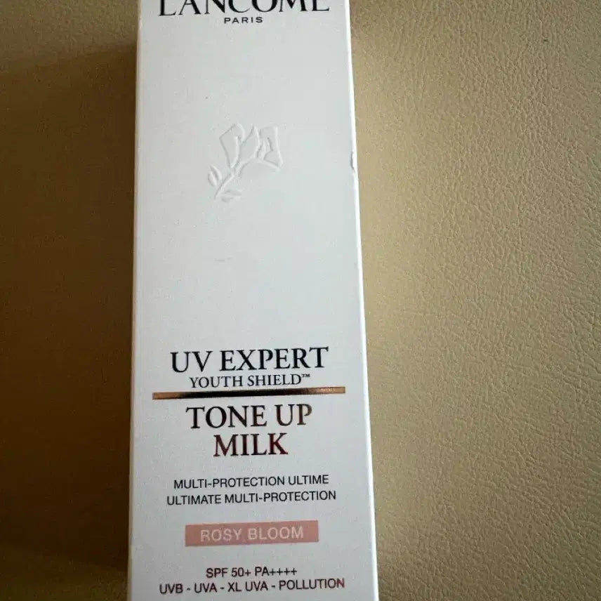 [BUNJANG] Lancôme UV Expert Tone-Up Milk Rosy Bloom SPF50+ PA++++ 50ml / 랑콤 UV 엑스퍼트 톤업 밀크 로지블룸
