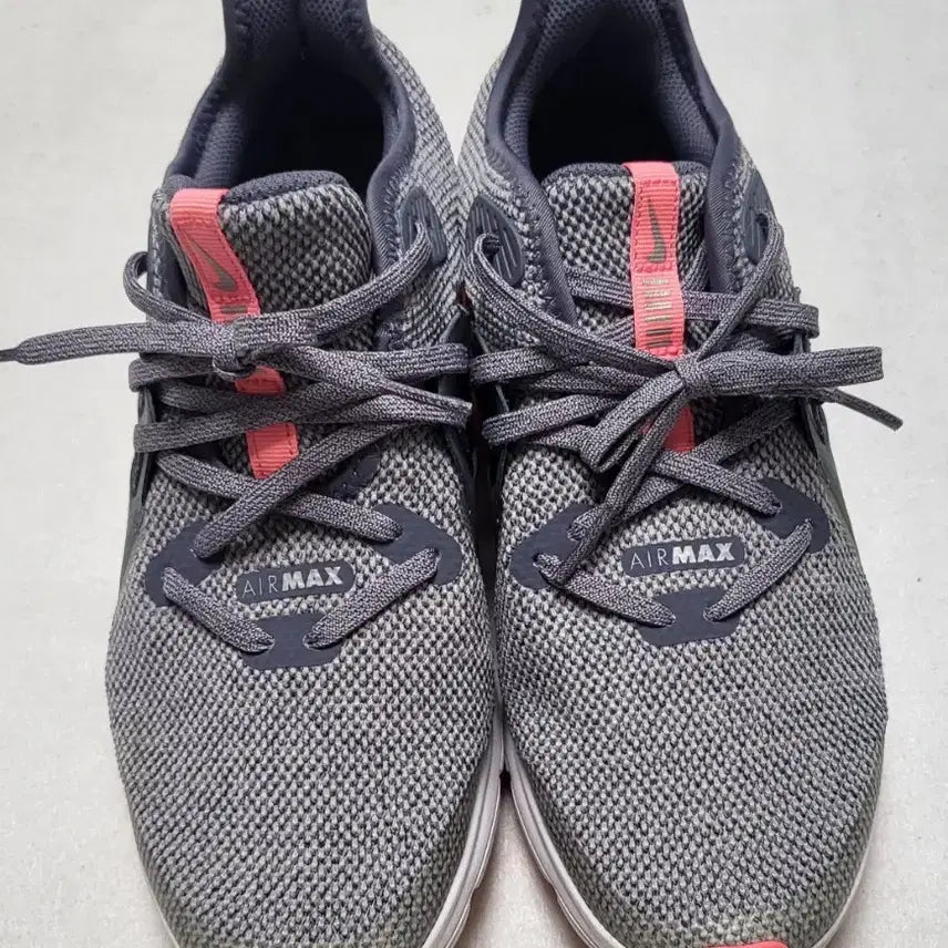 [BUNJANG] Nike Air Max Sneakers (240mm) / 나이키 에어맥스 운동화240