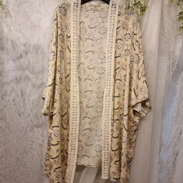 [BUNJANG] Thursday Island Free Size Floral Lace Detail Beach Robe / 미착용 free 로브 비치웨어 써스데이아일랜드