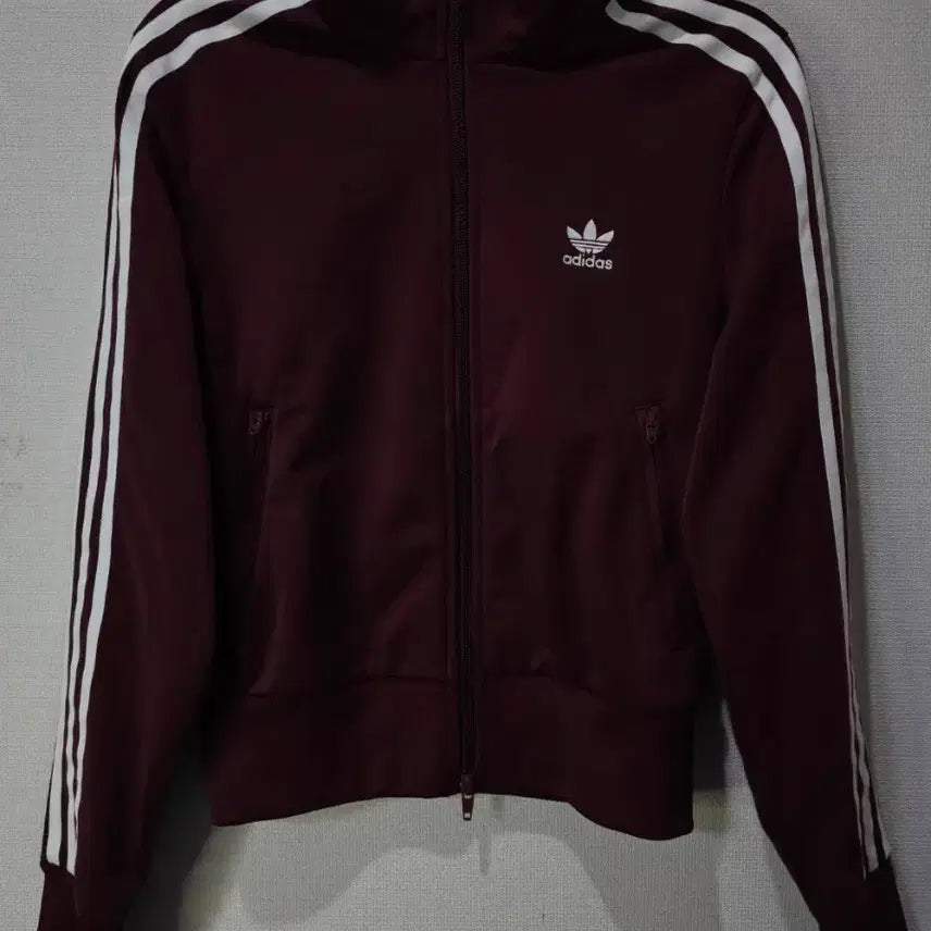 [BUNJANG] Adidas Women's Burgundy Cropped Track Top Jersey IB7406 / 아디다스 여자 버건디 크롭탑 IB7406 트랙탑 져지 90
