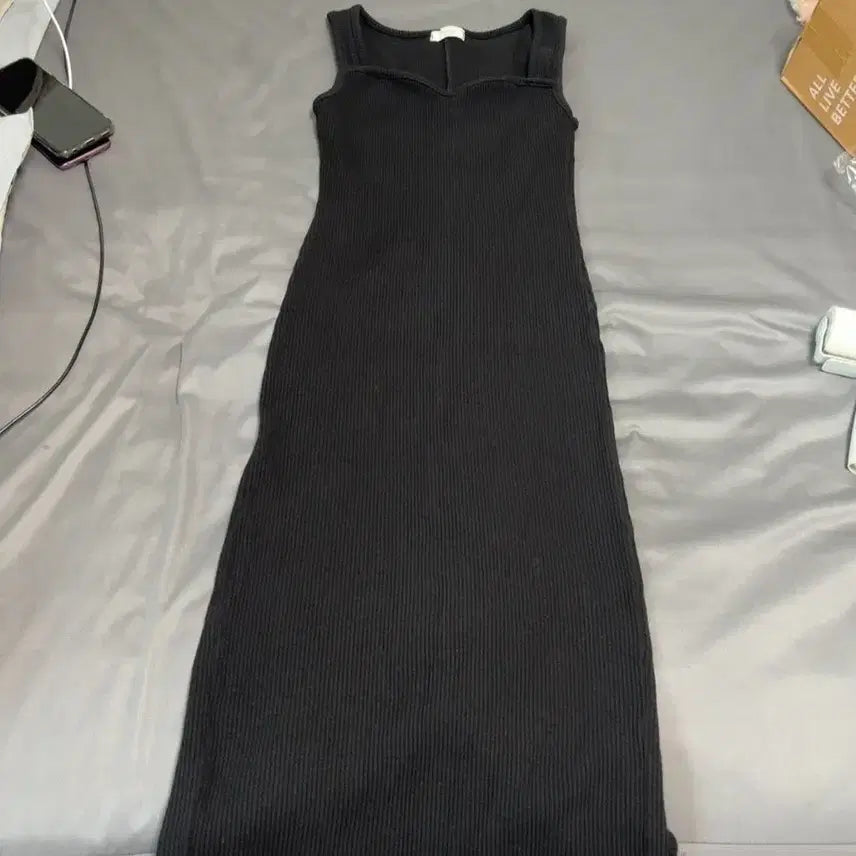 [BUNJANG] Black Ribbed Sleeveless Maxi Dress / 블랙 스퀘어넥 골지 민소매 나시 맥시 롱원피스