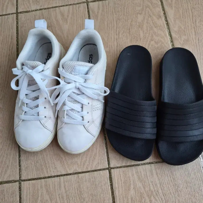 [BUNJANG] Adidas Sneakers and Slippers Set / 아디다스 운동화,슬리퍼.
