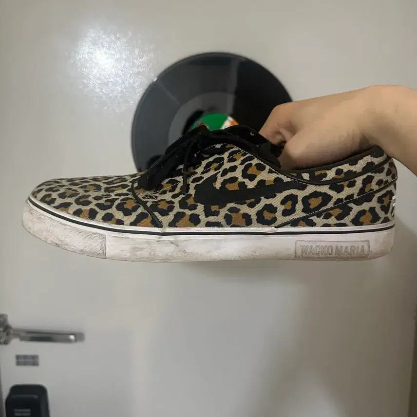 [BUNJANG] Nike x Wacko Maria Janoski Leopard Sneakers / (300) 나이키 X 와코마리아 레오파드 야노스키 sb