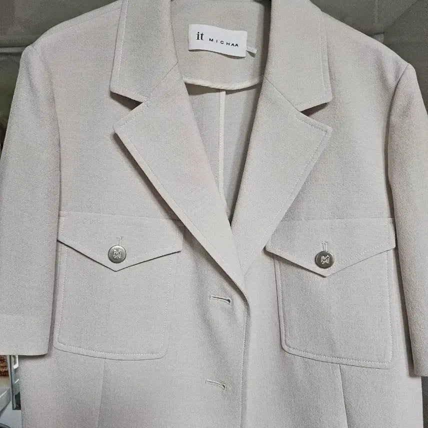 [BUNJANG] It Michaa Stitch Single Tweed Crop Jacket Beige / 잇미샤 스티치 싱글 트위드 크롭 자켓 259000
