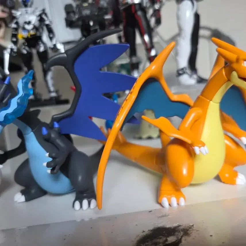 [BUNJANG] Pokémon Pocket Monsters Charizard X & Y Painted Model / 포켓프라 메가리자몽 x,y 도색품