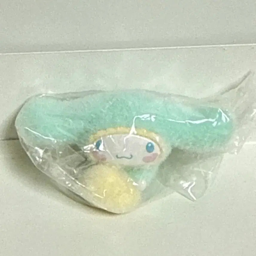 [BUNJANG] Floky Cinnamoroll Figure / 플로키 시나모롤 피규어 새상품