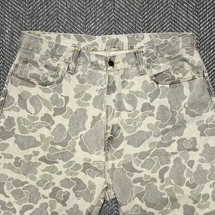 [BUNJANG] Carhartt Camo Denim Pants (Size 34) / 칼하트 카모 데님 34