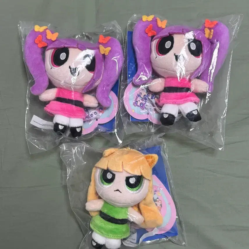 [BUNJANG] NewJeans X Powerpuff Girls Hanni Charm Doll Keychain / 뉴진스 X 파워퍼프걸 백 참 인형 키링 하니