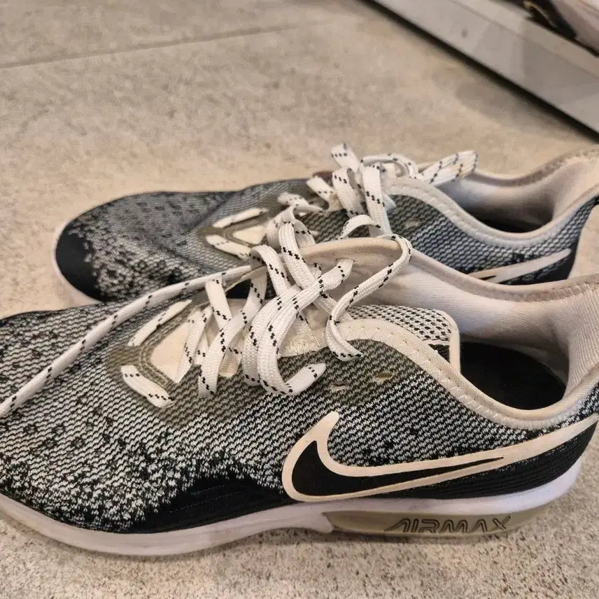[BUNJANG] Nike Sneakers / 나이키