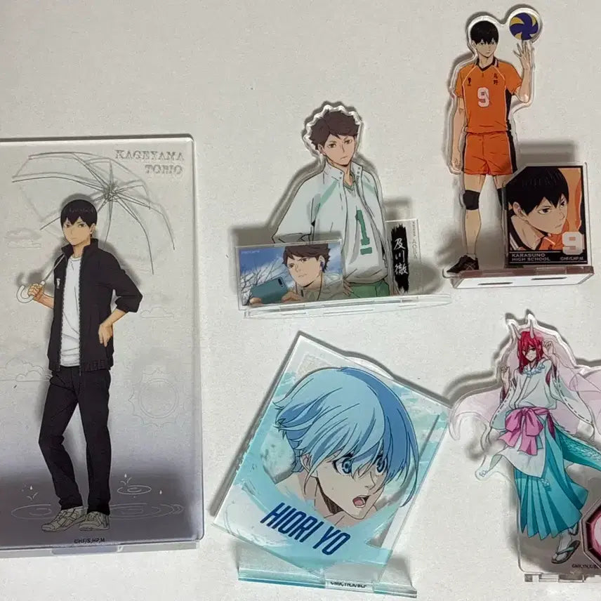 [BUNJANG] Haikyuu!!, Attack on Titan, Blue Lock Merchandise Acrylic Stands, Badges, Keychains, Postcards, Photos / 하이큐 블루록 진격거 굿즈 한 번만 봐주세요ㅜㅜ
