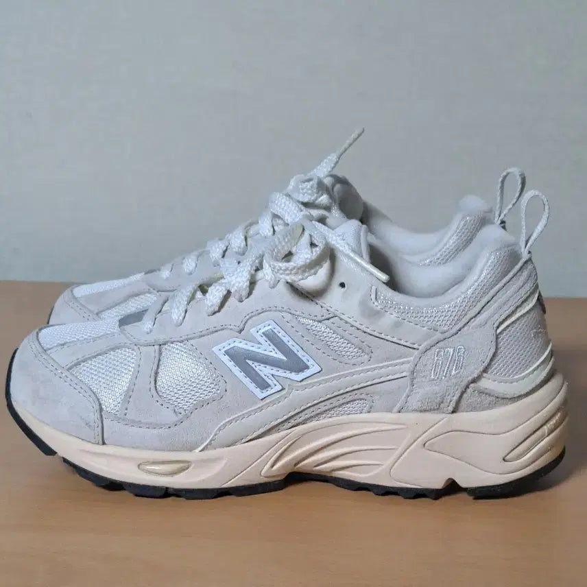 [BUNJANG] New Balance 878 Ivory / 뉴발란스878 (넉넉한225)-230 아이보리