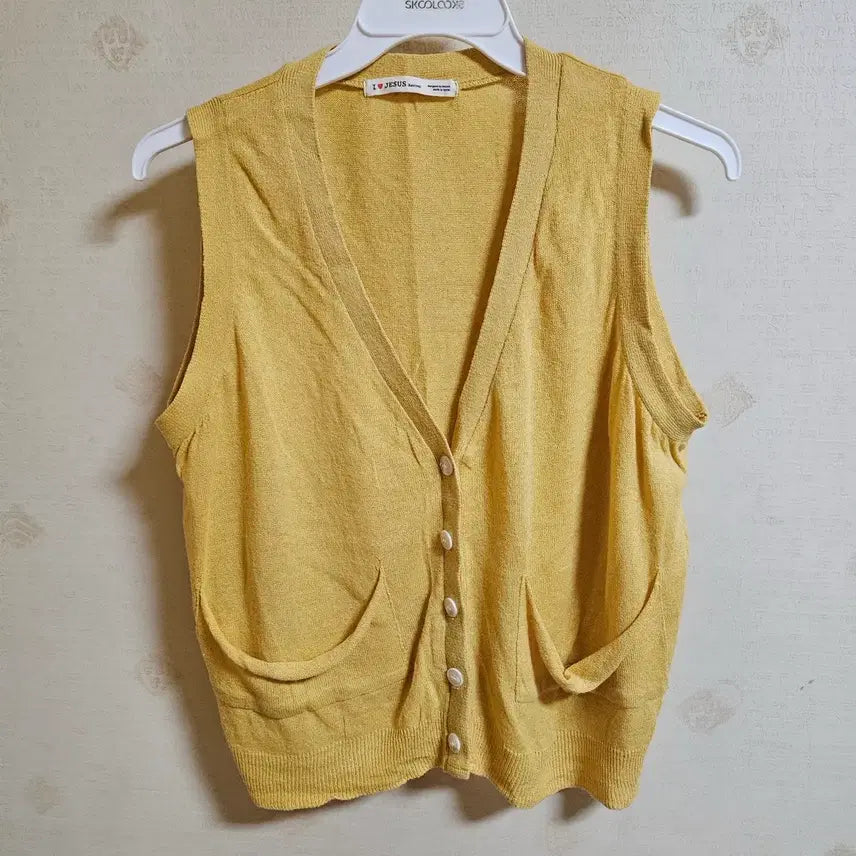 [BUNJANG] Yellow Knit Vest Sleeveless / 노란색 니트 조끼 민소매 나시