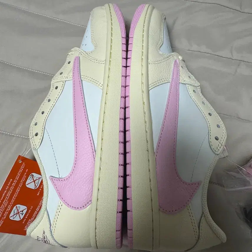 [BUNJANG] Air Jordan 1 Low x Travis Scott 'Reverse Mocha' (Mocha, Sail, Pink) - Size 280 / 조던1 스캇 모슬린 샤이 핑크 280 사이즈