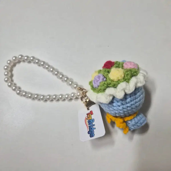 [BUNJANG] Knitted Flower Bouquet Pearl Keychain / 뜨개 꽃다발 진주 키링