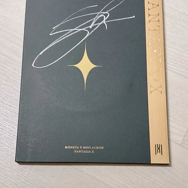 [BUNJANG] Monsta X Shownu Signed Album / 몬스타엑스 셔누 사인앨범 양도합니다