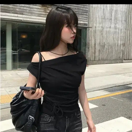 [BUNJANG] Off-Shoulder Shirring String T-Shirt Black / 오프숄더 셔링 스트링 티셔츠 블랙