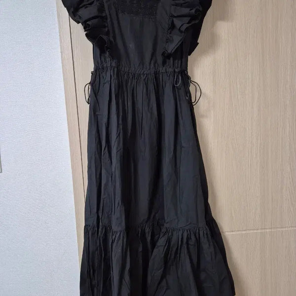 [BUNJANG] Frill Square Neck Dress Black / 프릴 스퀘어넥 원피스 블랙