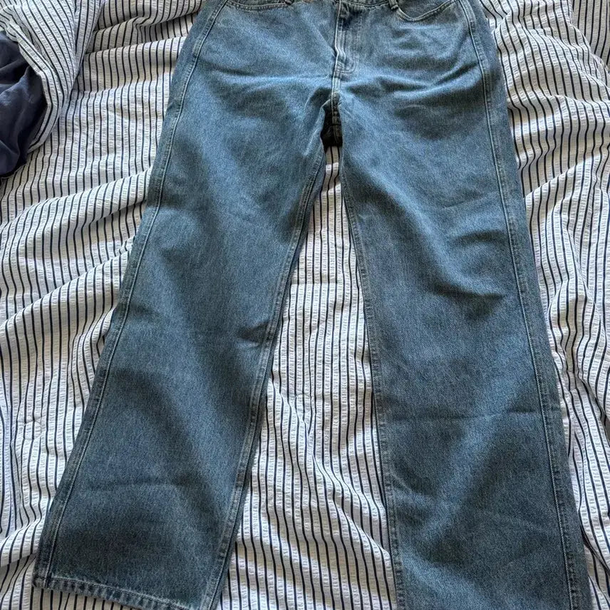 [BUNJANG] Amento Denim Blue L Straight Fit New / 아모멘토 데님 블루 L사이즈 새상품