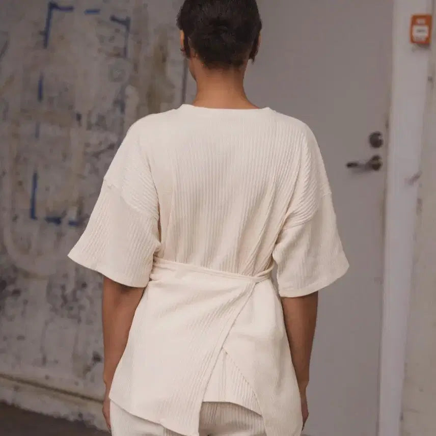 [BUNJANG] Baserange Shaw Tee (S) / 베이스레인지 Shaw tee (s)