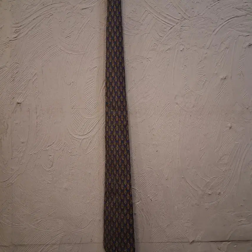 [BUNJANG] Hermès Pineapple Pattern Silk Tie / 에르메스 파인애플 패턴 실크 넥타이
