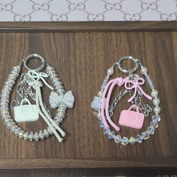 [BUNJANG] Cubic Ribbon Charm Keychain / 큐빅 리본 키링