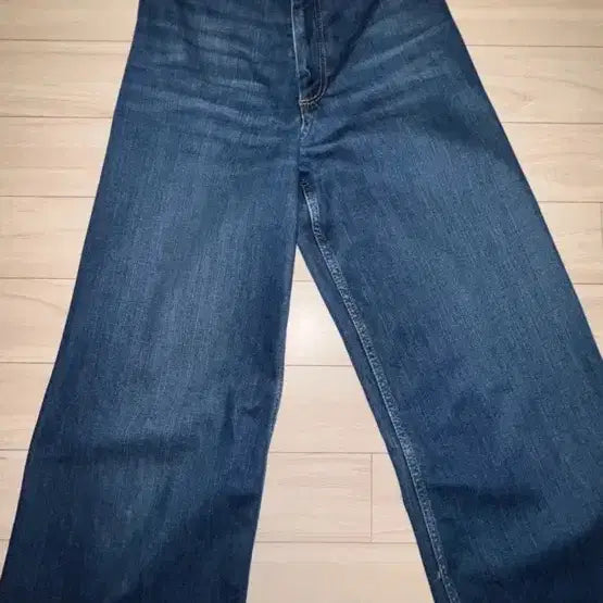 [BUNJANG] ZARA High-Waisted Jeans / ZARA 하이웨스트 청바지