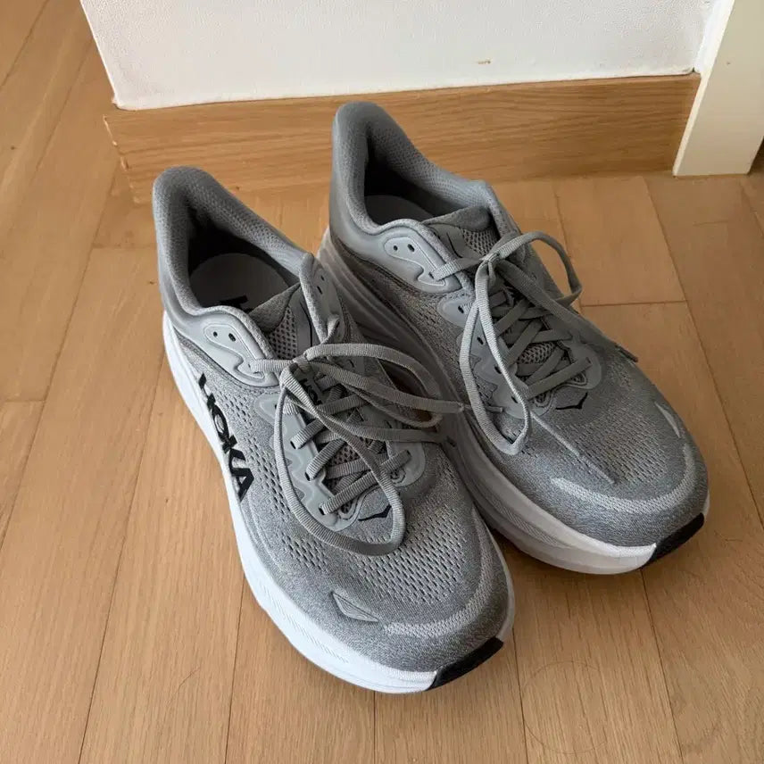 [BUNJANG] Hoka Bondi 9 Wide Galactic Gray:Stella Gray / (가격제안O) 호카본디 9 와이드 - 갈락틱 그레이:스텔라 그레이(295