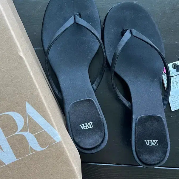 [BUNJANG] ZARA Satin Kitten Heel Sandals Size 36 (230) / ZARA 자라 키튼힐 새틴 36 230