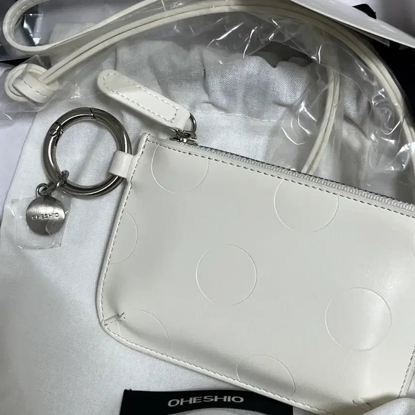 [BUNJANG] OHEHIO DOT CROSS CARD WALLET Ivory / 오헤시오 DOT CROSS CARD WALLET, IVORY