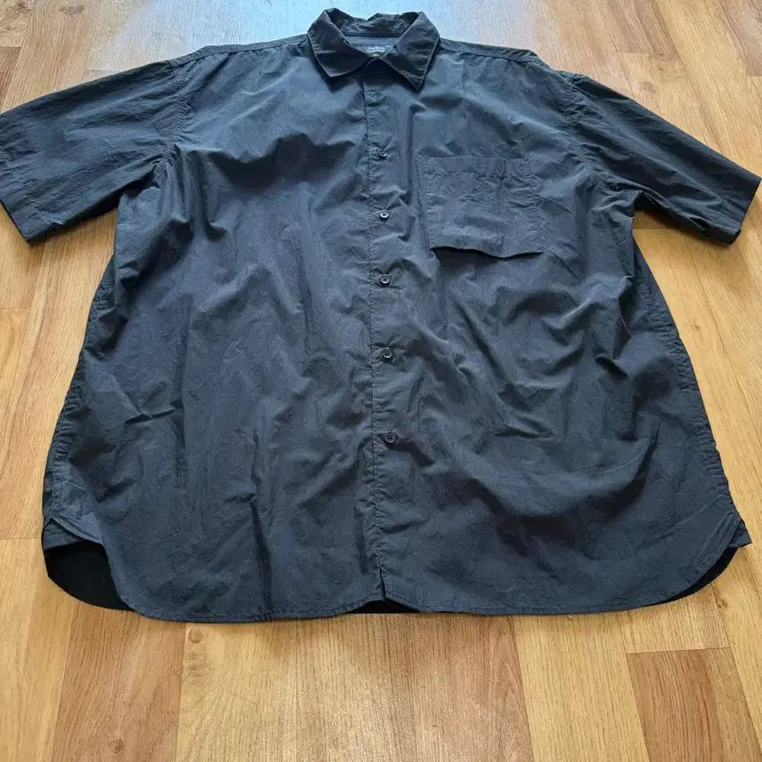 [BUNJANG] Musinsa Standard City Leisure Oversized Short-Sleeve Shirt Black L / 무신사 스탠다드 시티 레저 오버사이즈 반소매 셔츠 블랙 L