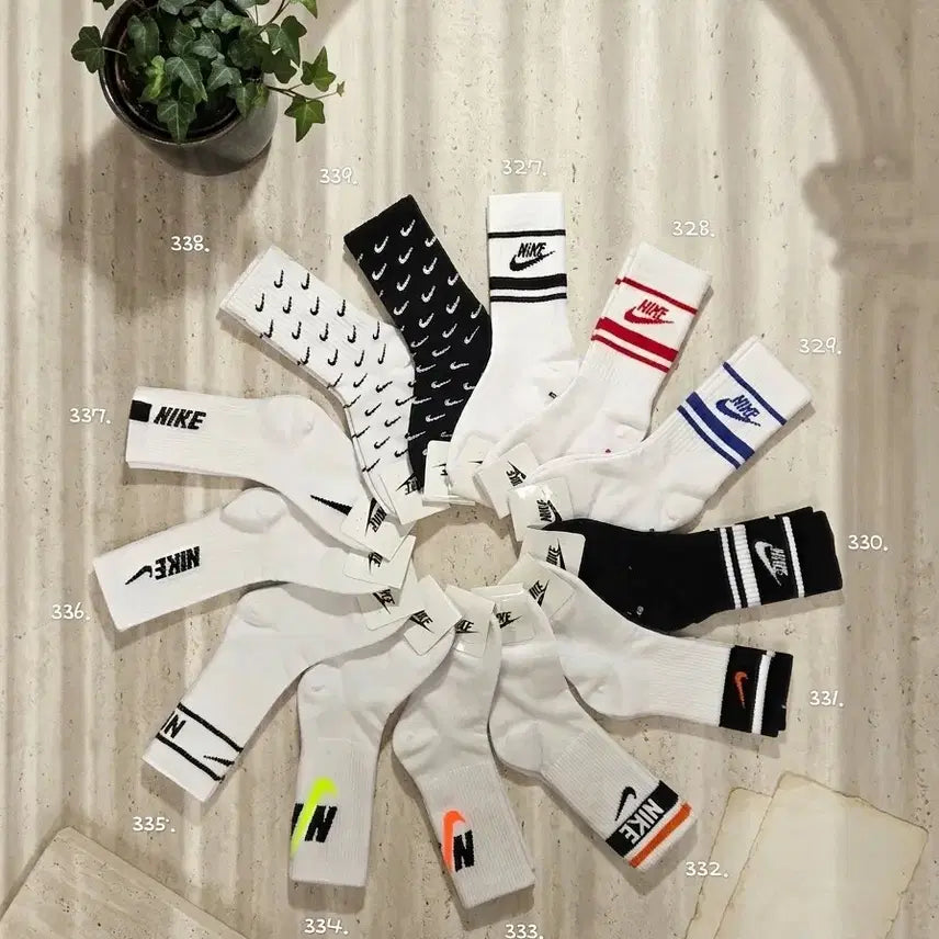 [BUNJANG] Nike Everyday Kids Socks (5+1 Bundle) / [5+1] 나이키 에브리데이 아동양말
