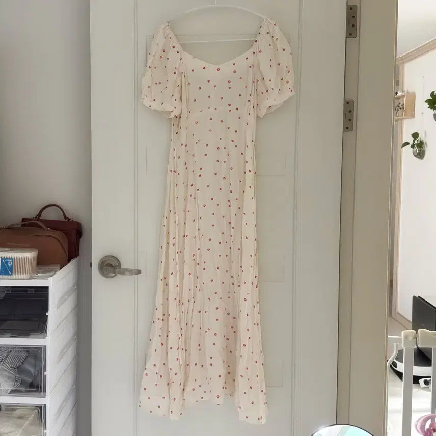 [BUNJANG] Ivory Floral Short-Sleeve Maxi Dress / 꽃무늬 반팔 원피스 아이보리