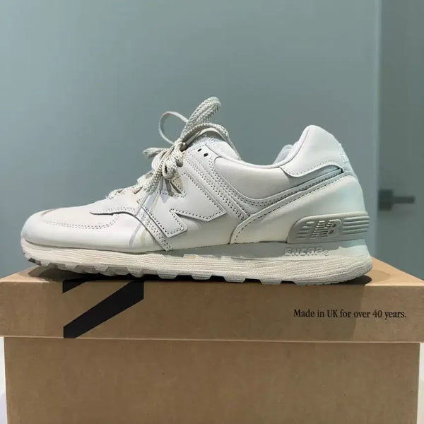 [BUNJANG] New Balance 576 Contemporary Luxe Moonbeam Made in UK / 뉴발란스 576 컨템포러리 럭스 문빔 Made in UK 사이즈 260
