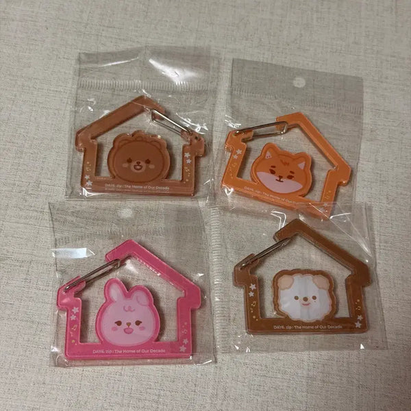 [BUNJANG] DAY6 10th Anniversary PetitMerz Carabiner Full Set / 데이식스 10주년 팝업 데식집 쁘띠멀즈 카라비너 풀세트
