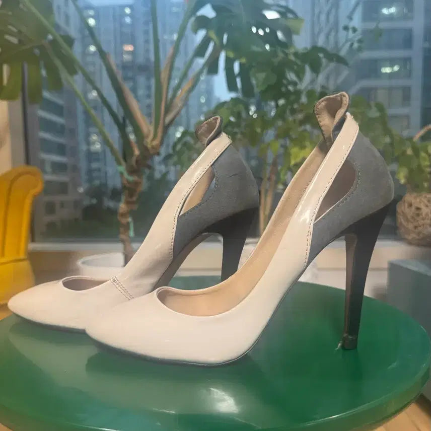 [BUNJANG] Beige/Gray Color-Block Heels / 베이지/그레이 배색 힐