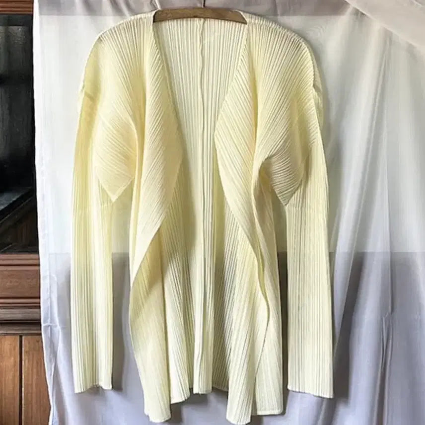[BUNJANG] Issey Miyake Pleats Please Cardigan Lemon Size 3 / 이세이미야케 플리츠플리즈 가디건 3