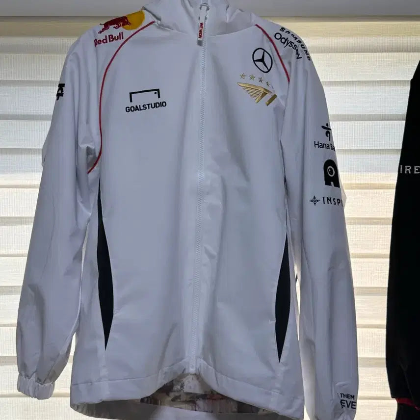 [BUNJANG] T1 Worlds 2024 Jacket (S) - 5 Stars Edition with ZeuS, Faker, Gumayusi, Keria, Oner Markings / 2024 t1 월즈 자켓 5성 s 티원 유니폼
