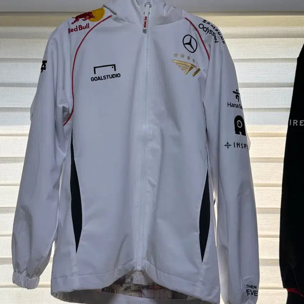 [BUNJANG] T1 Worlds 2024 Jacket (S) - 5 Stars Edition with ZeuS, Faker, Gumayusi, Keria, Oner Markings / 2024 t1 월즈 자켓 5성 s 티원 유니폼